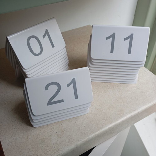 Table numbering set like new, pack of 25 for restaurant