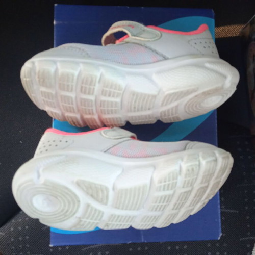 Under Armour girls' athletic shoes used, size 22, gray and pink