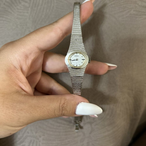 Seiko vintage women's mechanical wristwatch used
