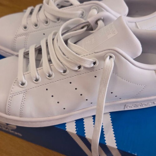 Adidas Stan Smith unisex white sneakers size 39-39.5