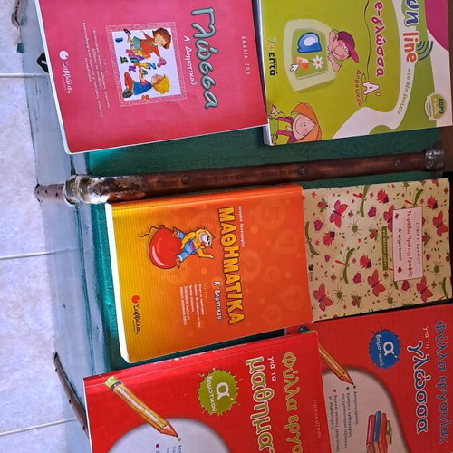 Learning books like new, pack of 6