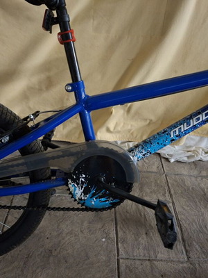All Mountain Muddyfox Splat bicycle like new, blue