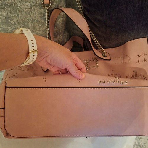Rocco Barocco bag with embossed letters and matching pouch, pink