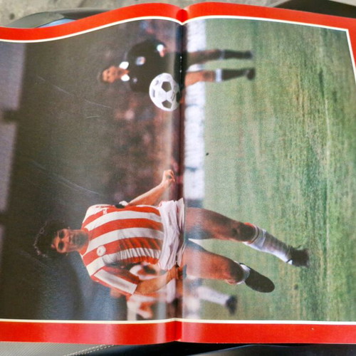 Omada 1980 magazine issue 29 like new with inserts and poster