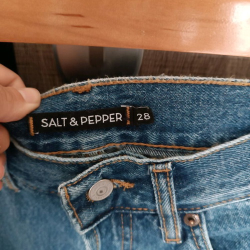 Salt & Pepper Jean Gia S/W cropped b-free size 28 new, high waist blue