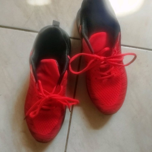 Vox shoes like new, size 41, black and red