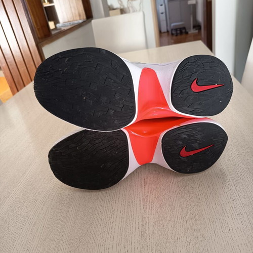 Nike SIGNAL Size 41 Like New
