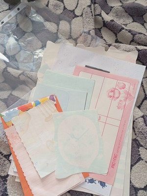 Vintage stationery like new, pack of 13 pieces