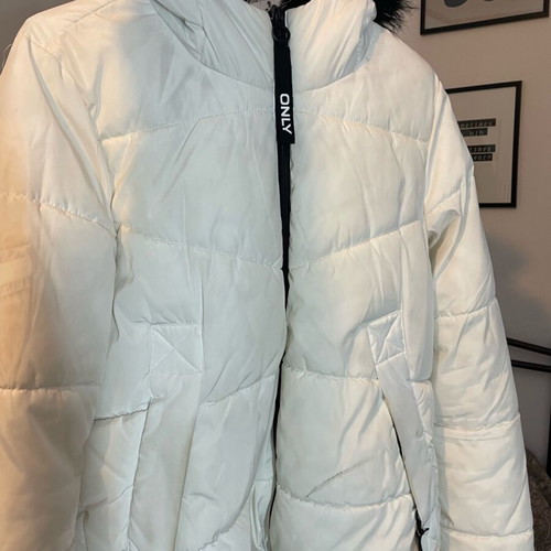 Puffer warm jacket Only used, size M, black and white