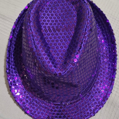 Carnival and party accessories set like new