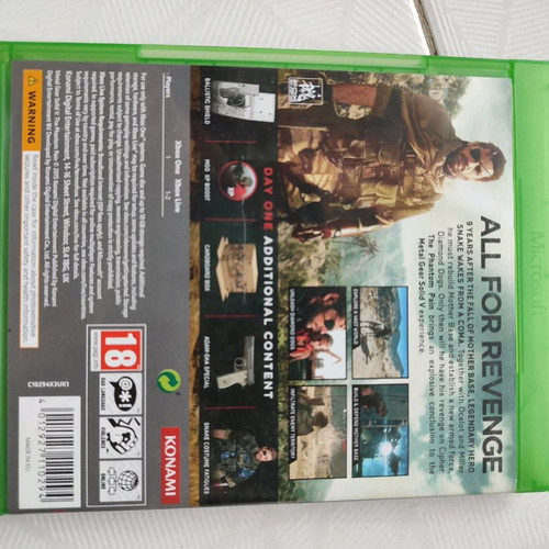 Xbox one Phantom Pain (Day 1 edition) + map