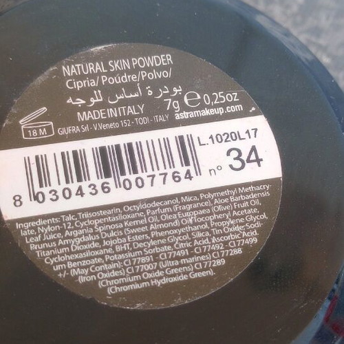 Astra skin powder like new