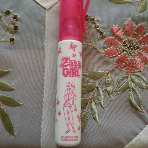 Collectible spray perfume like new, mini for kids