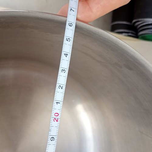 Pressure cooker 10 liters used, missing one handle