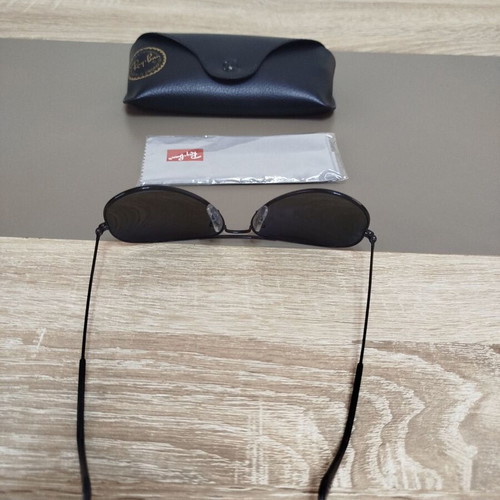 Ray Ban Aviator Polarised Sunglasses like new, size Large, black