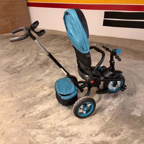BYOX Jockey tricycle with music tray, turquoise
