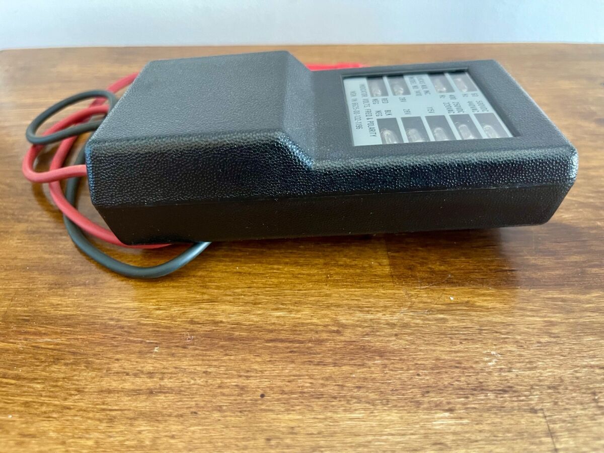 Vintage military voltage, frequency and… - € 12,40 - Vendora.cy