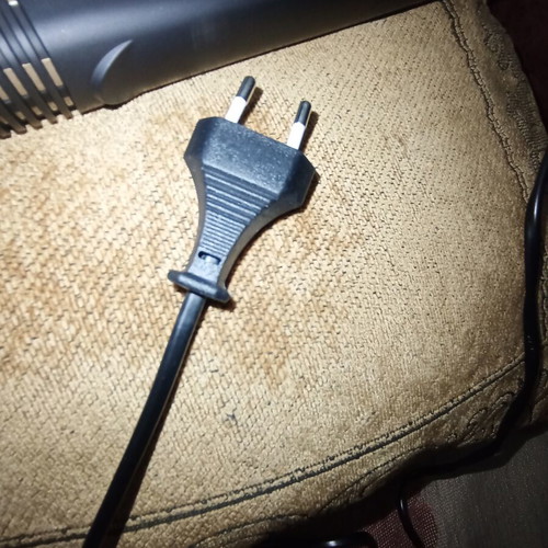 Black Italian hair straightener
