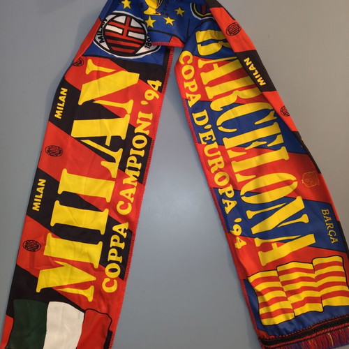 Vintage souvenir scarf AC Milan vs FC Barcelona 1994 final used