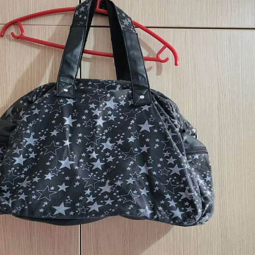 Small travel bag with star pattern