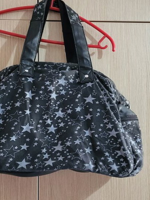 Small travel bag with star pattern