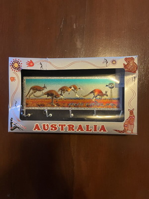 Australia Wall Key Holder souvenir with embossed kangaroos, new