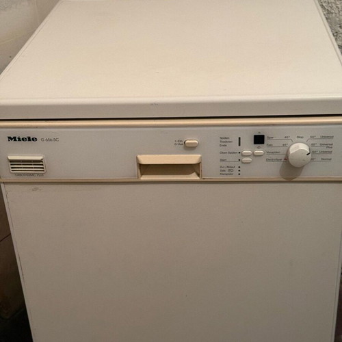 Miele G656SC freestanding dishwasher used, 60cm