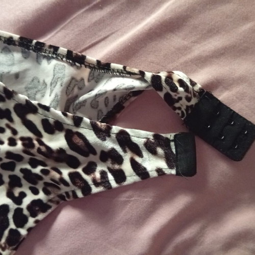 Velvet leopard bodysuit one size, new with adjustable straps