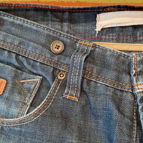 Solid dark blue jeans like new