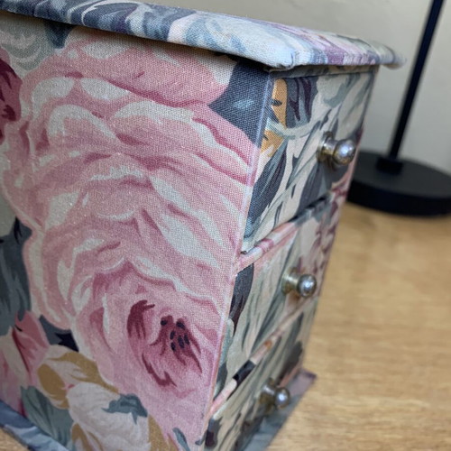 Fabric Jewelry Drawer used, height 16.5cm width 11.5cm length 14cm