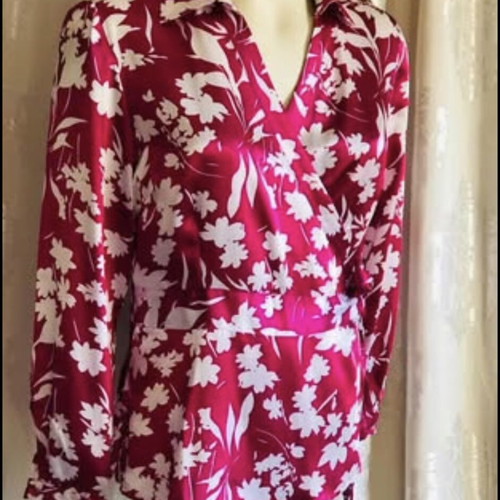 Satin shirt with cross button new, size XL, fuchsia and white