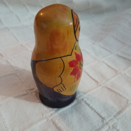 Russian Babushka Dolls set of 5 hand-painted wood like new