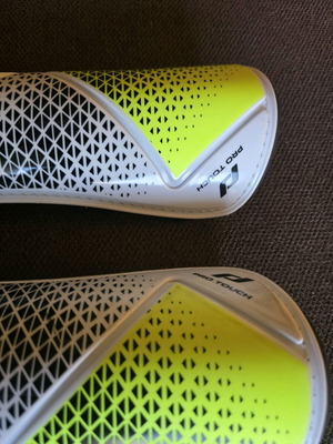 Pro Touch football shin guards like new for kids