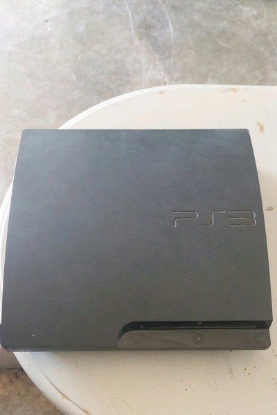 Sony play station 3 slim Kai 10 game