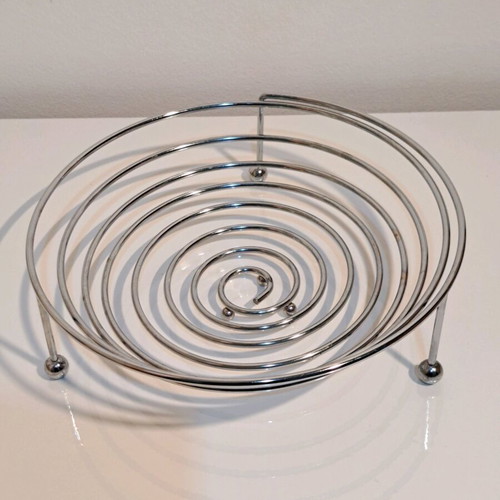 Metal folding fruit bowl like new