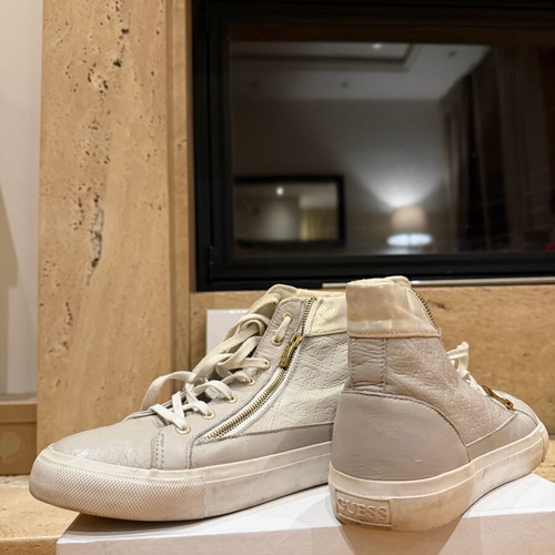 Guess sneakers used, size 39, white and gray