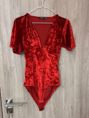 Bershka red velour bodysuit like new, medium
