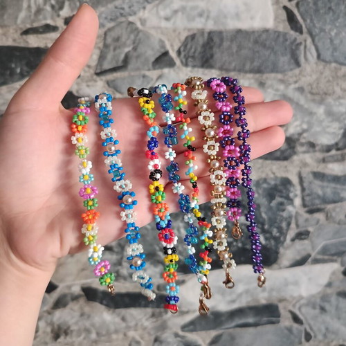 Handmade beaded bracelet new, multicolor