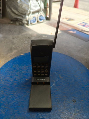 Ericsson GH198 mobile phone used
