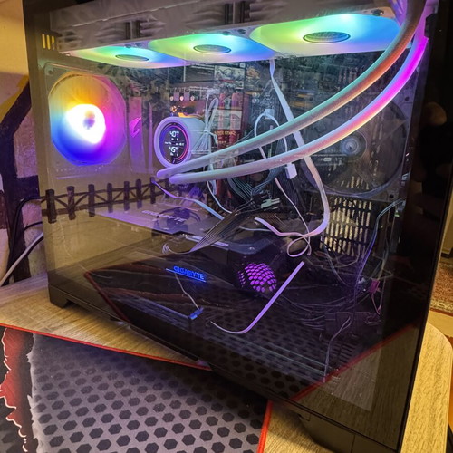 Ryzen 7 5800x gaming PC with RX 7600 8GB graphics