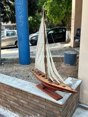 Ξύλινο μοντέλο ιστιοπλοϊκού μεταχειρισμένο, χειροποίητο διακοσμητικό με αυθεντικό ναυτικό χαρακτήρα