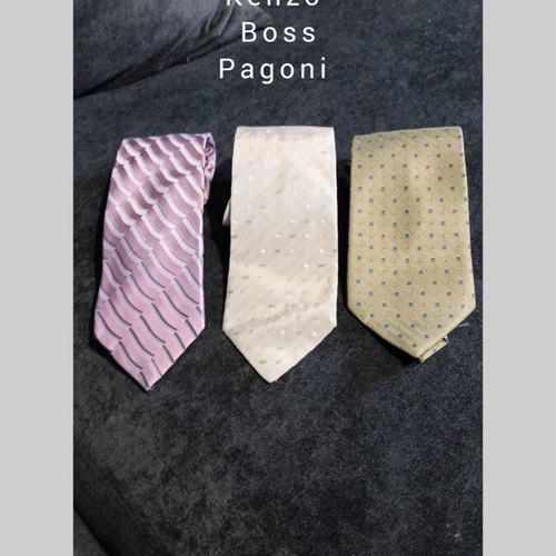 Silk branded ties like new, set of 3