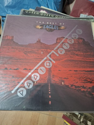 The Best of Eagles vinyl like new, original