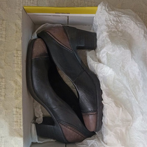 Hispanitas leather pumps used, 8 cm heel, size 39, gray