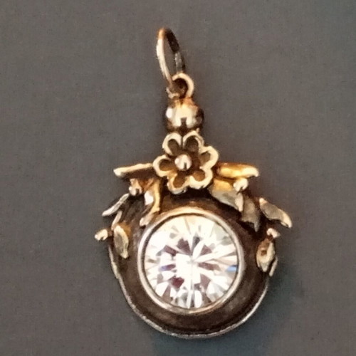 Gold pendant 14k 925 used with brilliant cut zircon