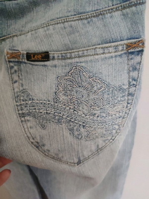 Lee jeans low waist like new