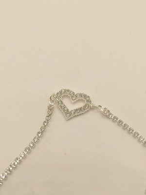 Women's bracelet with heart and rhinestones