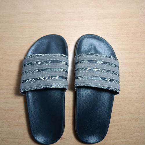 Women's slides snake print slippers size 38, black and grey