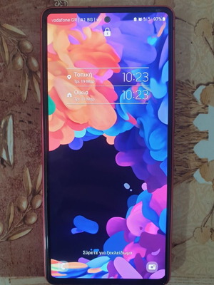 Samsung Galaxy S20 FE dual sim 6GB/128GB like new, red with screen protector, case and charger