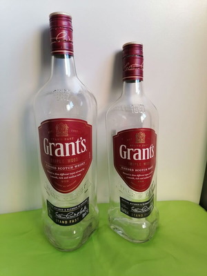 Σετ δύο γυάλινα τριγωνικά μπουκάλια Grant's για χειροτεχνίες